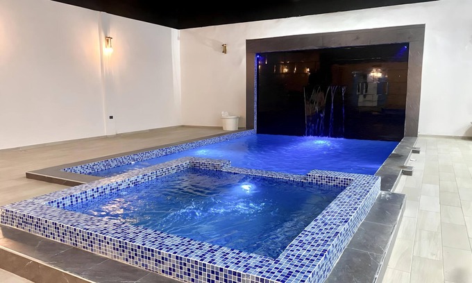 Miraflores Villa | SD 14BR Worry-free Villas + Daily Transportation