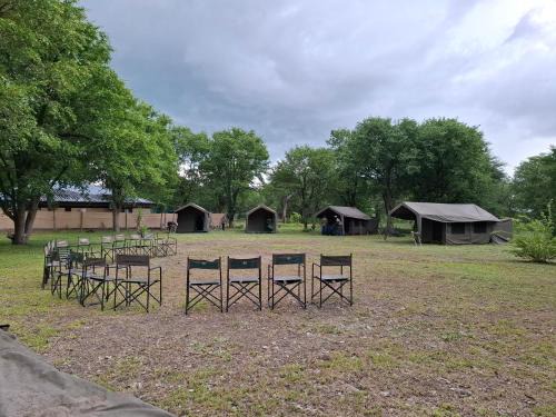 Maun Other | Se xaxa Camp