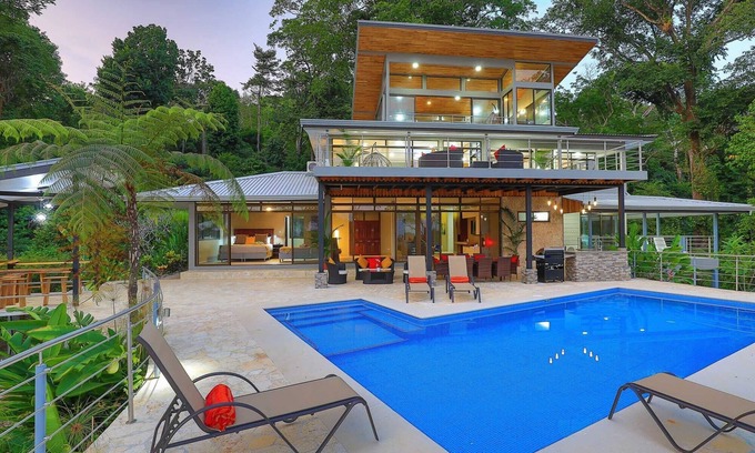 Savegre House | Sea Breeze II Luxury 6 BR Oceanview Estate between Dominical and Manuel Antonio