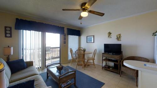 North Myrtle Beach Apartment | Sea Cabin Unit 206 Cherry Grove