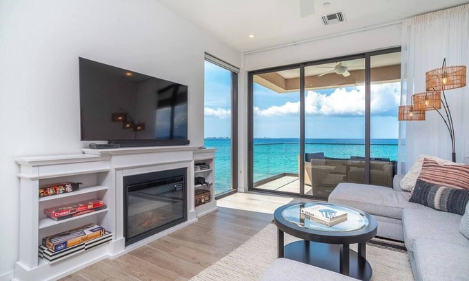 Northwest Point Condo | Sea Dreams 3-Contemporary Condo w/panoramic views