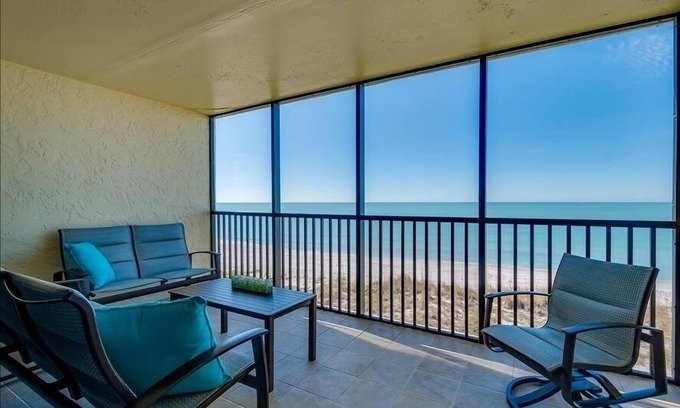 Boca Grande Condo | Sea Oats 215 2 Bedroom Home by RedAwning