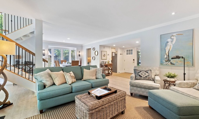 Sea Pines Villa | Sea Pines ISLAND SONG VILLA @ INLAND HARBOUR-Pool, Tennis, Pickleball, Location!