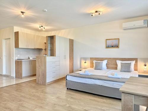 Primorsko Apartment | Sea View Allure Studio with Balcony