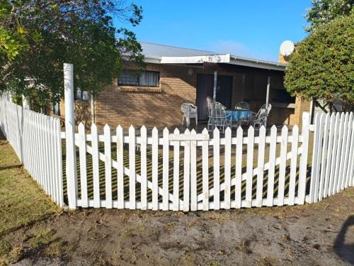 Pearly Beach House | Sea Wave Cottage