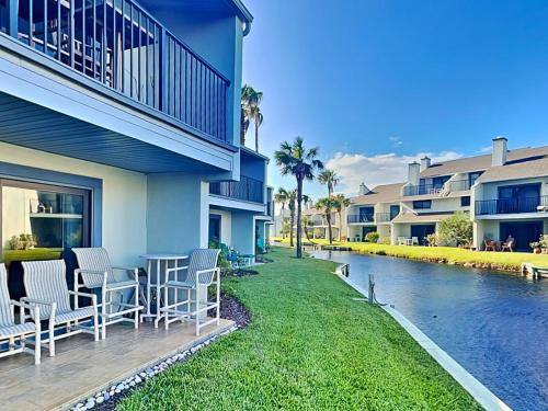 St. Augustine Beach Apartment | Sea Winds 52