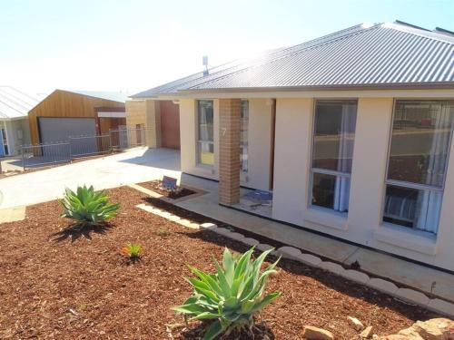 Port Victoria House | Sea Ya