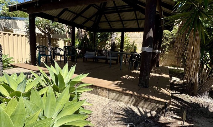 Dalyellup House | Seacrest – Luxurious Holiday Home