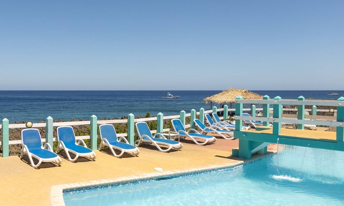 Antoneys Cay Hotel | Seagrape Plantation Resort