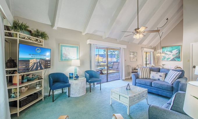 Frangista Beach Condo | Seascape Villa 19C *Pools*Beachy*
