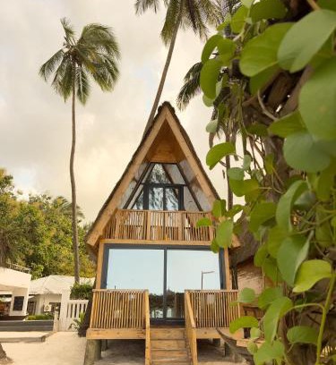 Kiwengwa Resort | Seashore Eco Bungalow front ocean