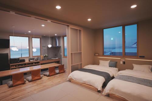 Menashi-gun Apartment | seaside cottage KOBUSTAY