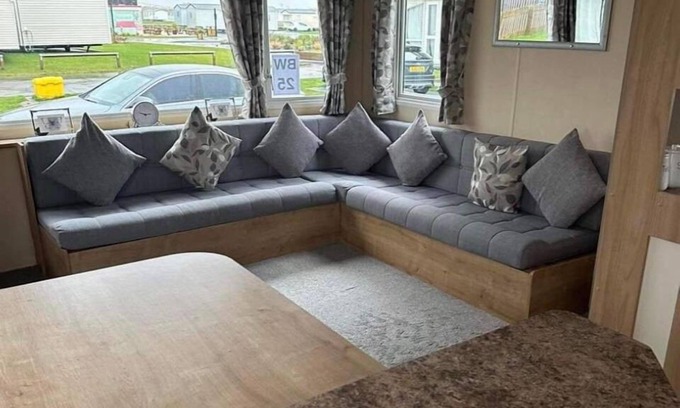 Clacton-on-Sea Cabin | Seaside Escape Lodge at Martello Beach, Jaywick