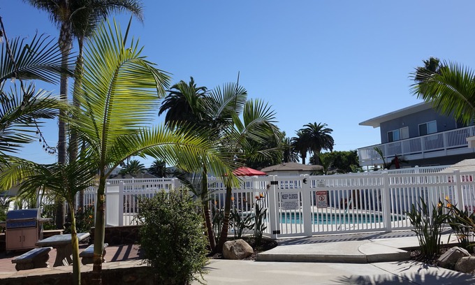 Carlsbad Apartment | Seaside H RELAX AT THE BEACH- 1BR