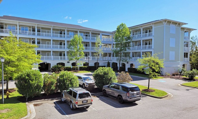 North Litchfield Beach Condo | Seaside Inn Condo at Litchfield by the Sea, Pool Plaza, Resort Beach Access