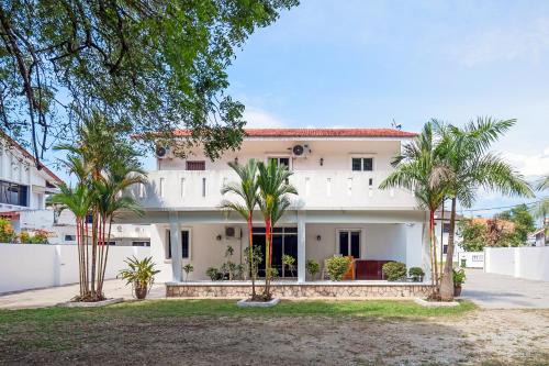 Tanjung Bungah Villa | Seaside Private Bungalow, Tg Bungah