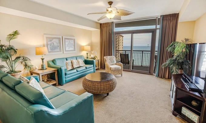 Briarcliffe Acres Condo | Seaside Serendipity: 3 Bedroom Beachfront Condo