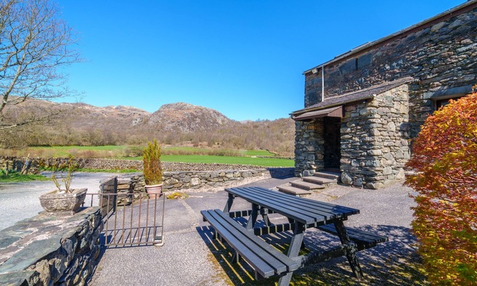 Broughton in Furness Cottage | Seathwaite Lodge - 3-Bed Cottage in the Duddon Valley. Pub nextdoor