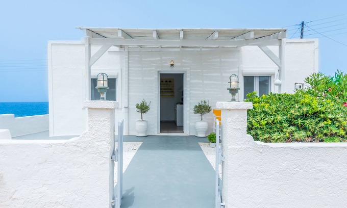 Mandrakia House | Seaview House above a lovely little cove