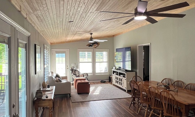 Burgaw Cabin | Secluded cabin on 30+acres w/trails, 4hole golf, river access, pond,dog friendly