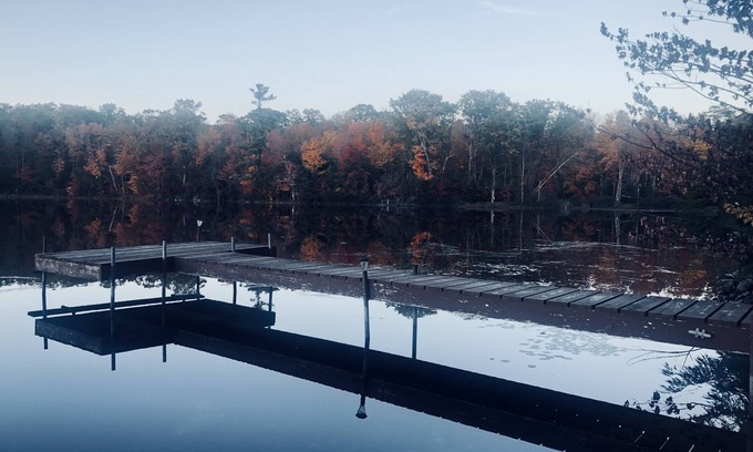 Elcho Cottage | Secluded cabin on a lake, right on snowmobile trail