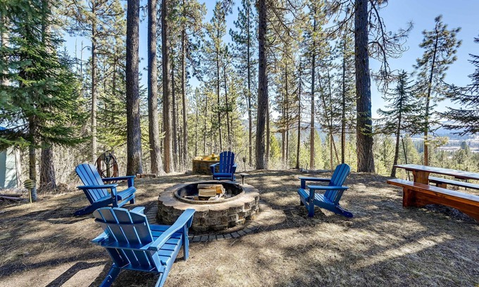 Garden Valley Cabin | Secluded Garden Valley Cabin w/Deck & Views!