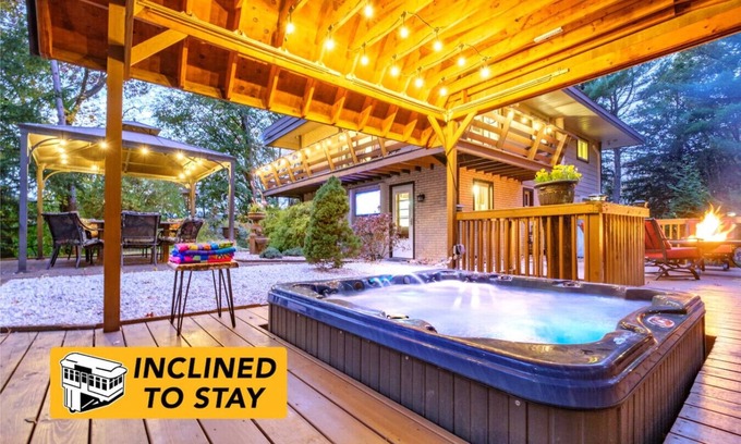 Etna Apartment | Secluded Hilltop Hideaway~Hot Tub~Two Living Rooms