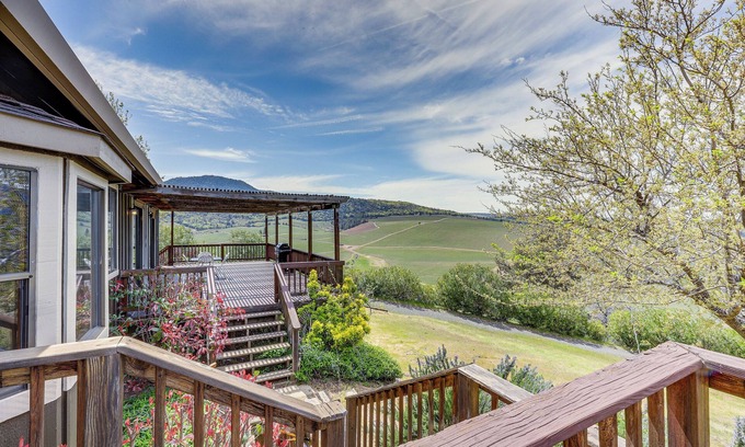 Kelseyville House | Secluded Home in The Heart of Wine Country!