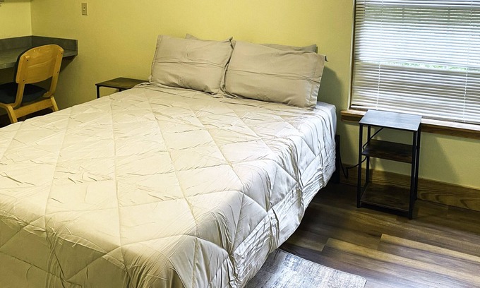 Amity Cabin | Secluded Lodge: DeGray Lake