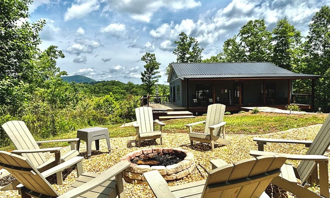 Dahlonega House | Secluded, Mountain View, Hot Tub, Dahlonega, Wineries & Hiking