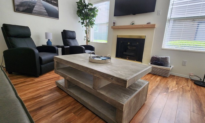 Veterans Park Apartment | Secluded Oasis!