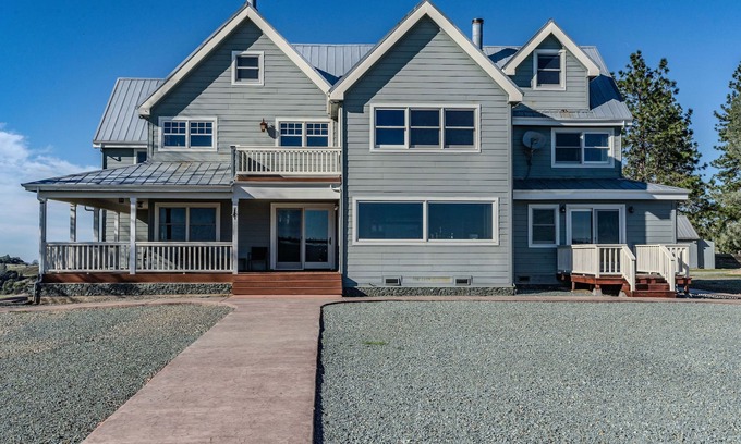 Sutter Creek Other | Secluded retreat with views, close to skiing, wine tasting & historic gold towns