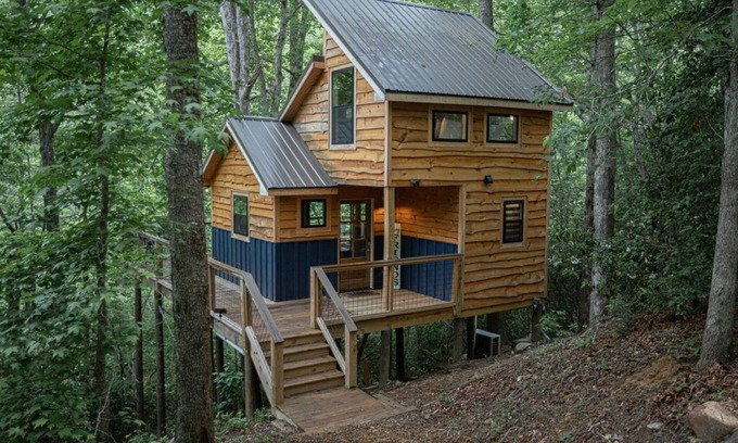 Dahlonega Cabin | Secret Stash: Secluded Treehouse Overlooking Creek