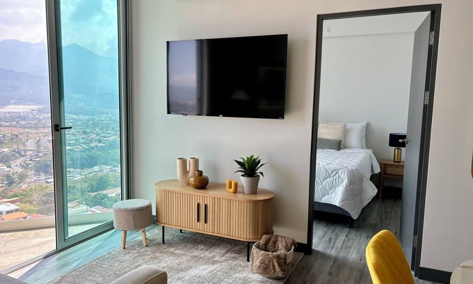 San Miguel Apartment | Secrt Sabana - Lux 2-bedroom apartment in San José with great view and location