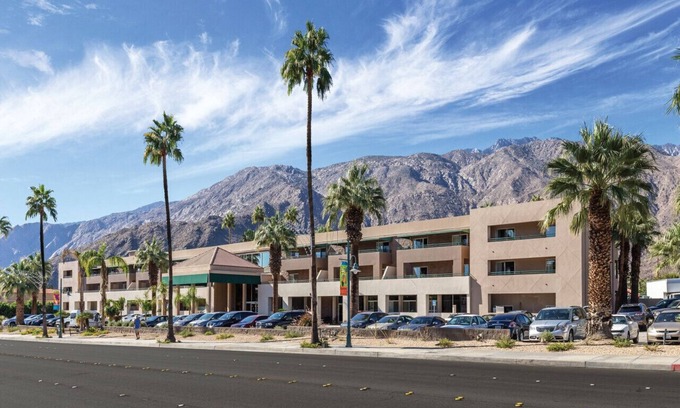 Uptown Design District Condo | See Palm Springs and relax in this 1BD condo with resort amenities including pool/hot tub