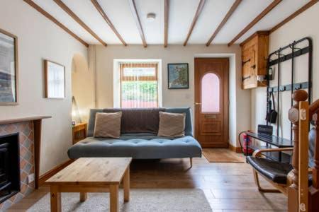 Port Talbot House | Selah Cottage, 21 Queen Street