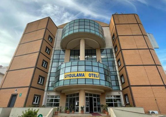 Sultangazi Hotel | Selahaddin Eyyubi Uygulama Oteli