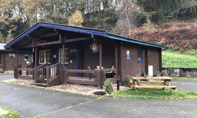 Ynysddu Cabin | Self Catering Holiday Lodge set in 6 acres of wooded Hillside in South Wales