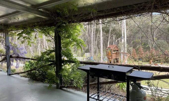 Kanimbla House | Self Contained Bush Retreat "Gunn Estate"
