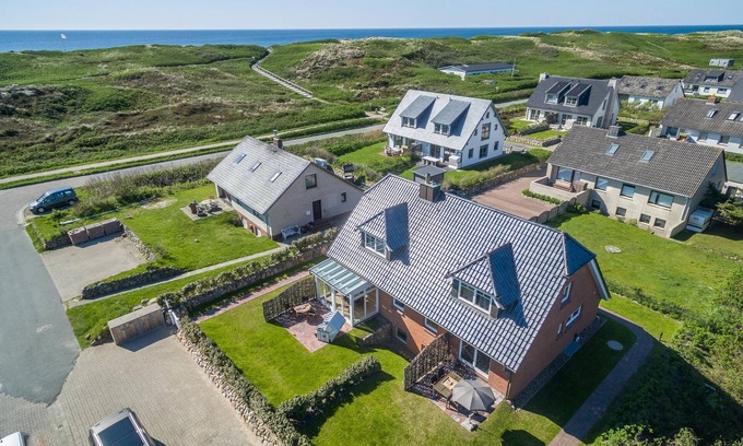 Rantum House | Semi-detached house on the beach in Rantum