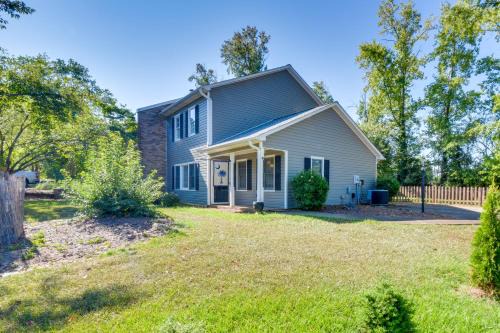 Keowee House | Seneca Escape with Screened Patio Near Lakes!