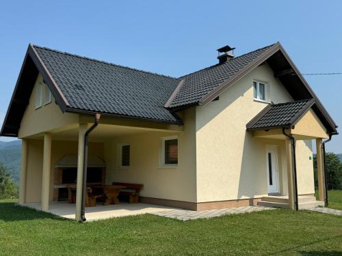 Sumece House | Seoska kučica-Oaza mira Fojnica