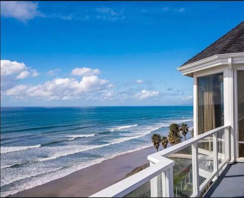 Leucadia Villa | Serene 6000sf 8br-8ba Oceanfront Luxury Villa with 75' Frontage