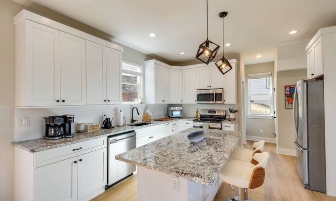 Rossville Cottage | Serene Family Home w/Patio Near Chattanooga!