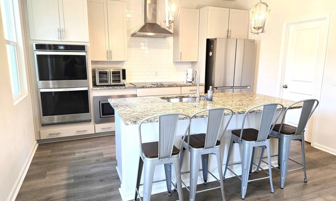 Pooler House | Serene Getaway in Pooler - 3-bedroom home with AC, WiFi. Enjoy your stay!