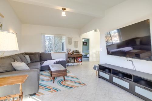 Twentynine Palms House | Serene Home with Yard - 8 Mi to Joshua Tree!