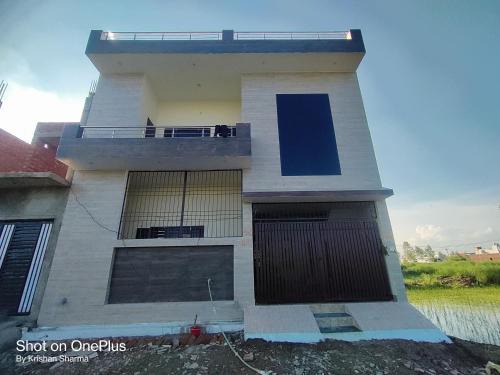 Bajpur House | Serene Homestay Retreat