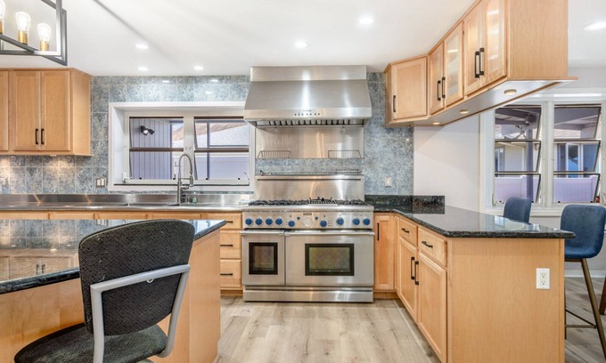 Kaimuki House | Serene Honolulu Escape, 3BR/3BA Close to Waikiki Beach