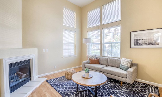 Willow Glen House | Serene San Jose 3BR w/A/C, nr Hiking Trails & Shopping, by Blueground