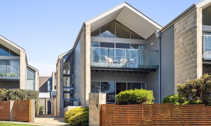 Augusta Apartment | Serenity at Seine - Serenity at Seine Bay No.5 (3 Bedroom)